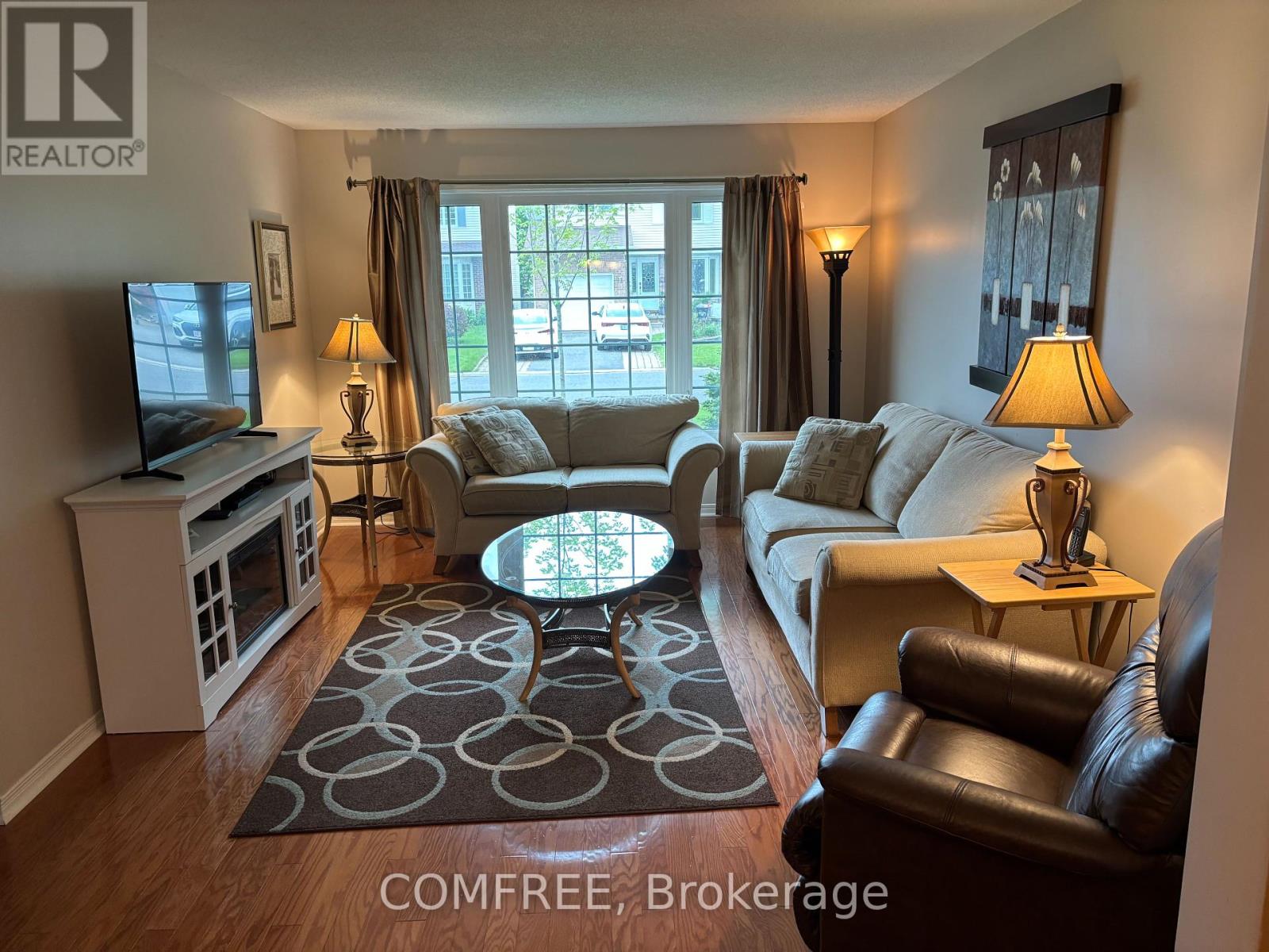 52 SPEERS CRESCENT