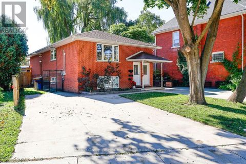 99 WEST GORE STREET Stratford ON N5A1K1