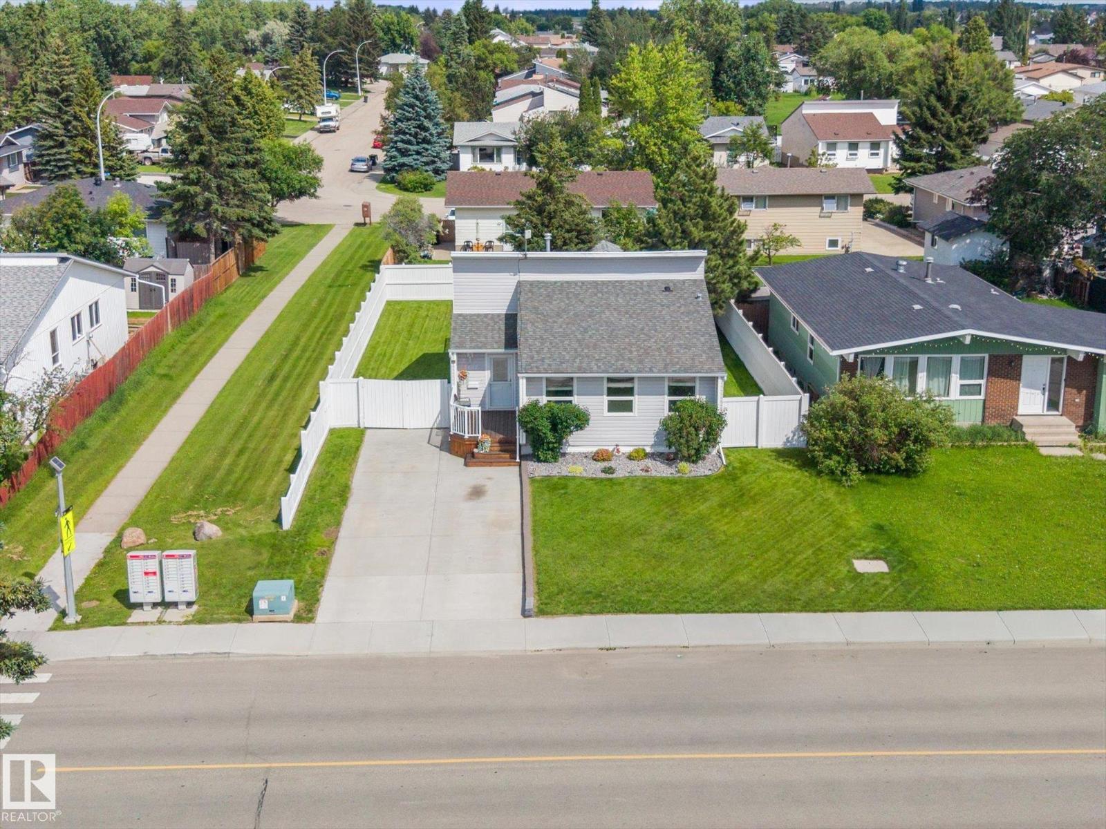3607 42 ST