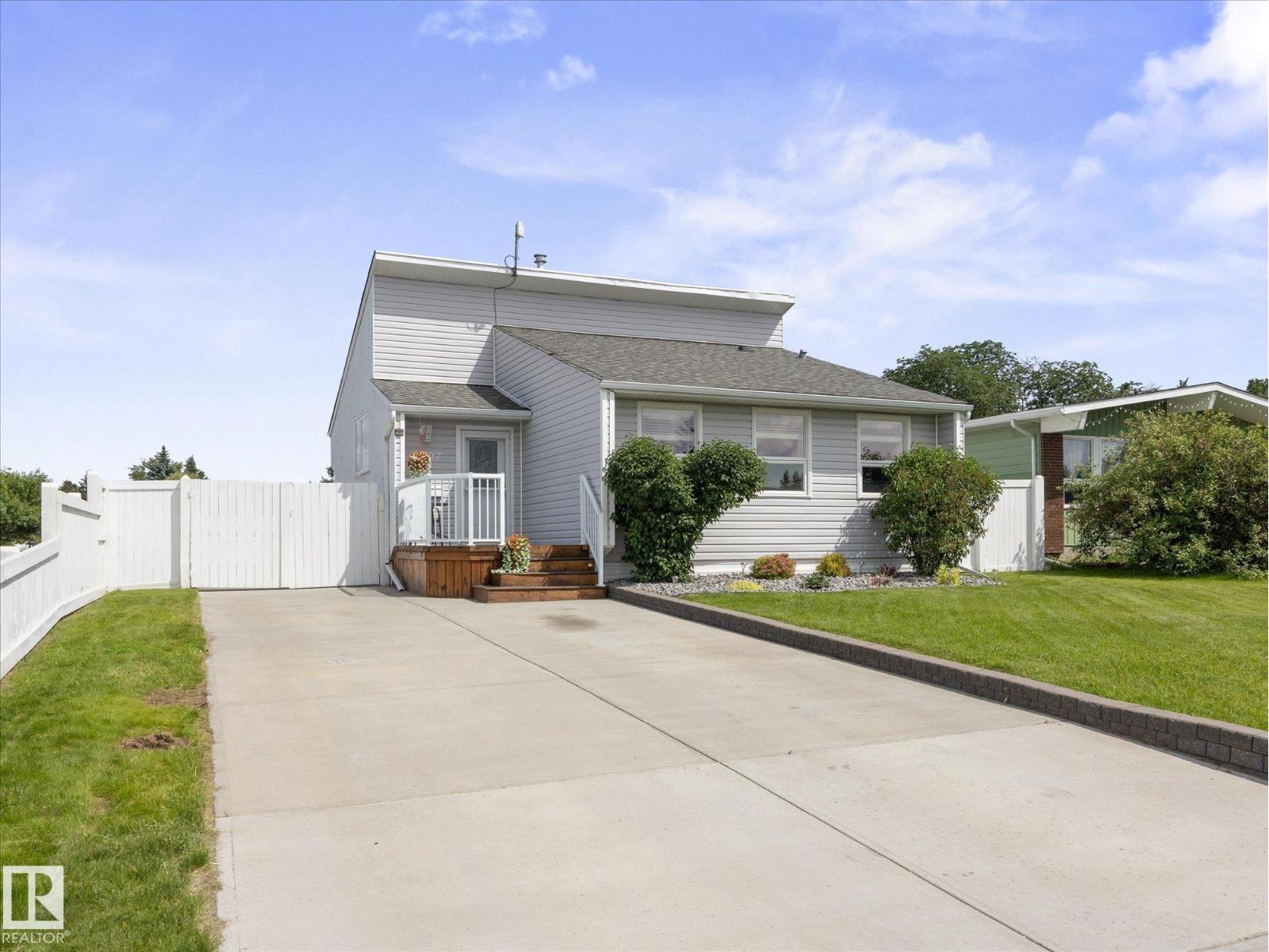 3607 42 ST