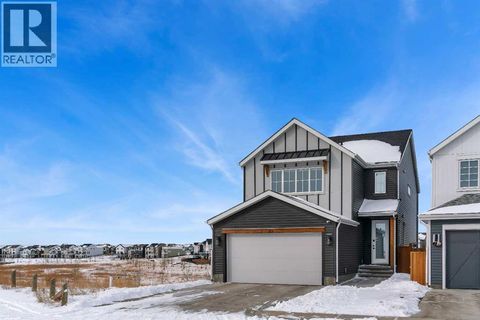 23 Savoy Terrace SE Calgary AB T3S0C6
