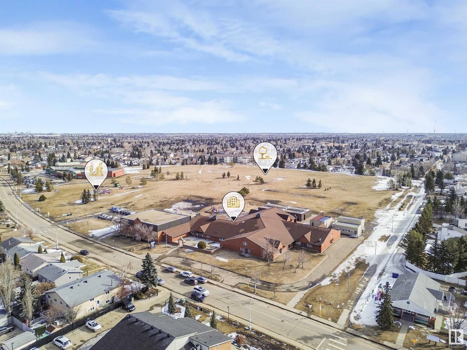 4930 27A AV NW