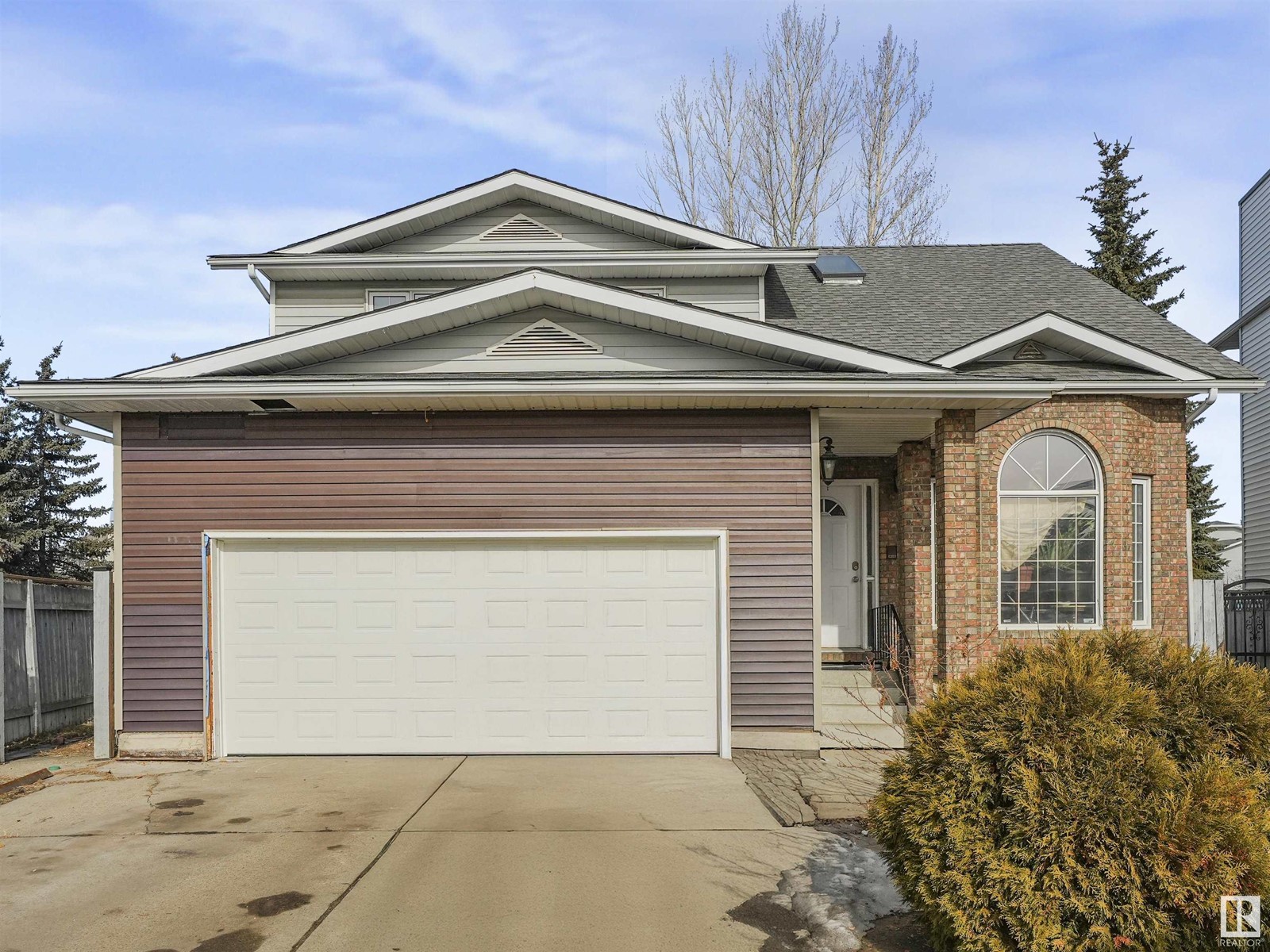 4930 27A AV NW
