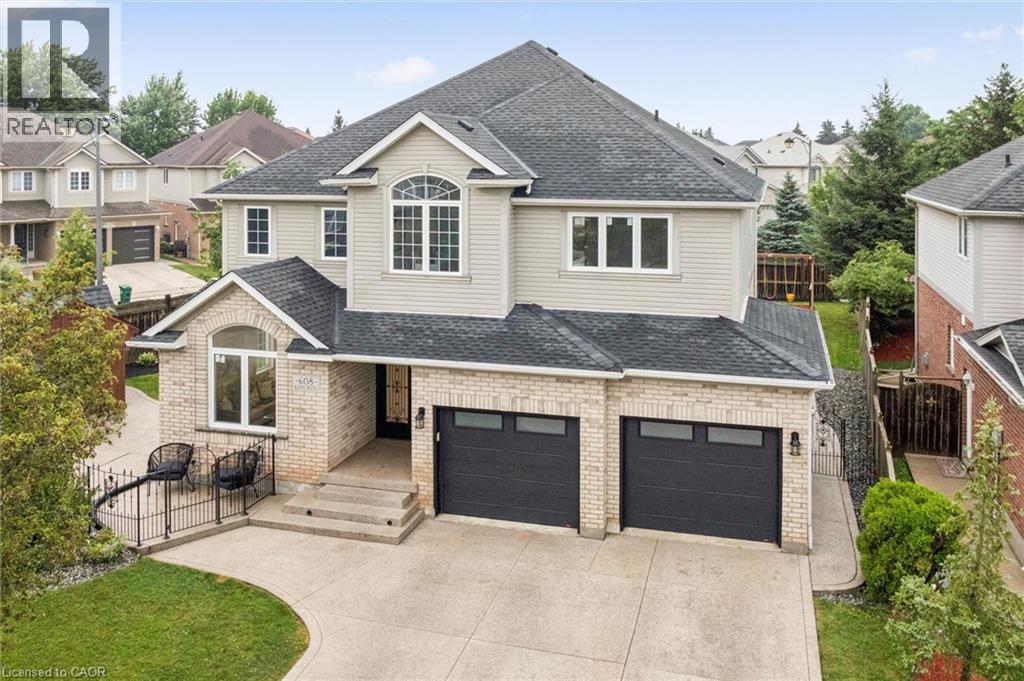 608 BLUENOSE Crescent