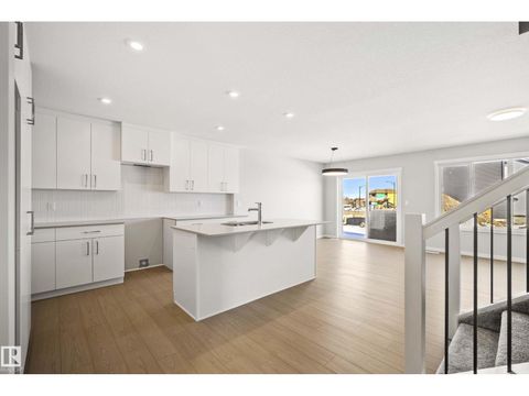 342 172 AV NW Edmonton AB T5Y4K9