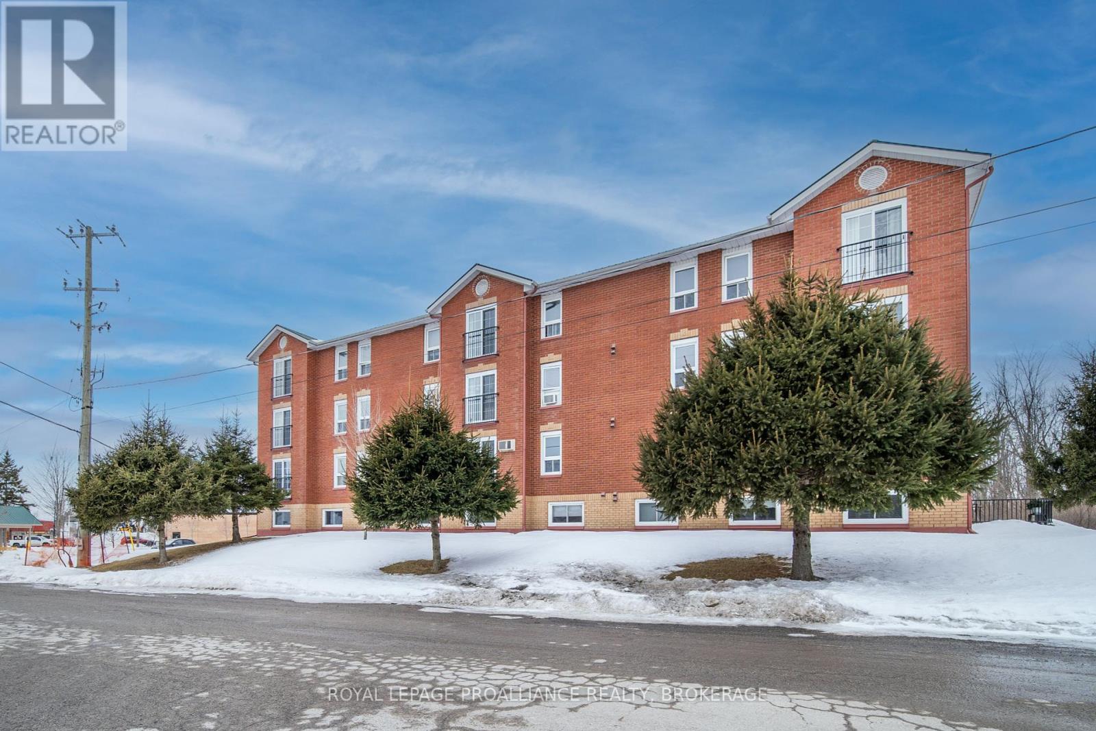 405 - 550 TALBOT PLACE