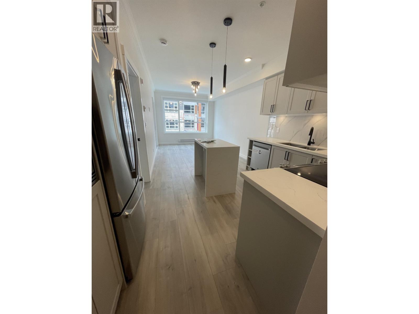 228 12109 223 STREET