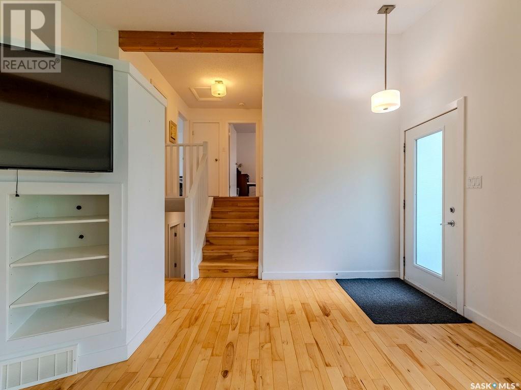 246 Anderson CRESCENT