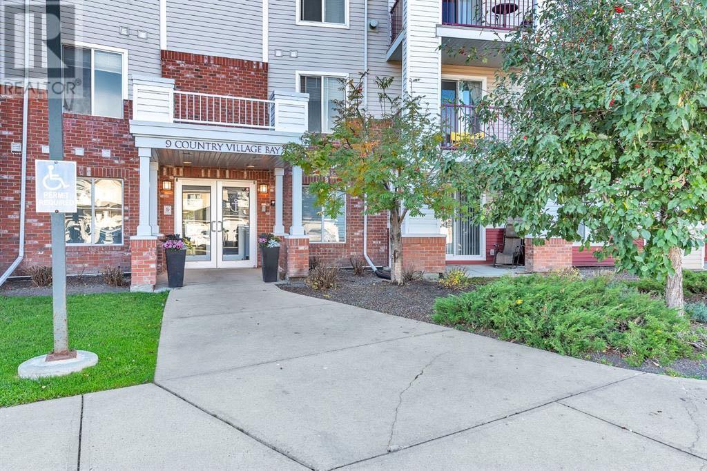 207, 9 Country Village Bay NE