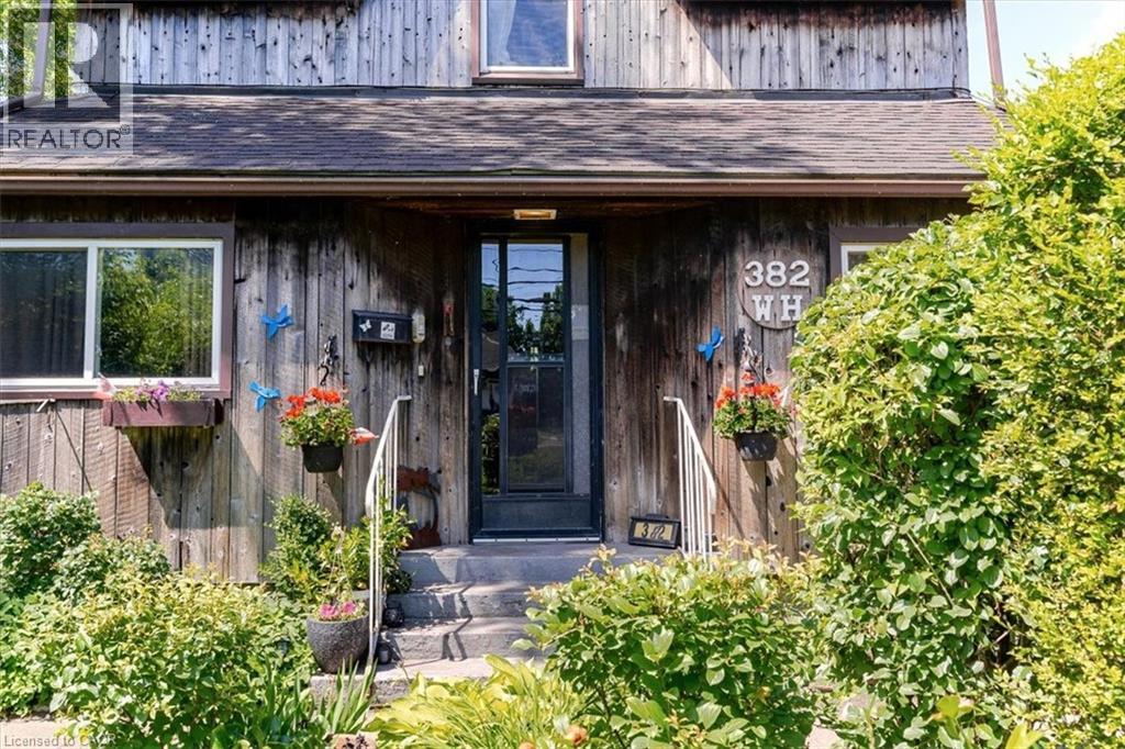 382 BEACH Boulevard