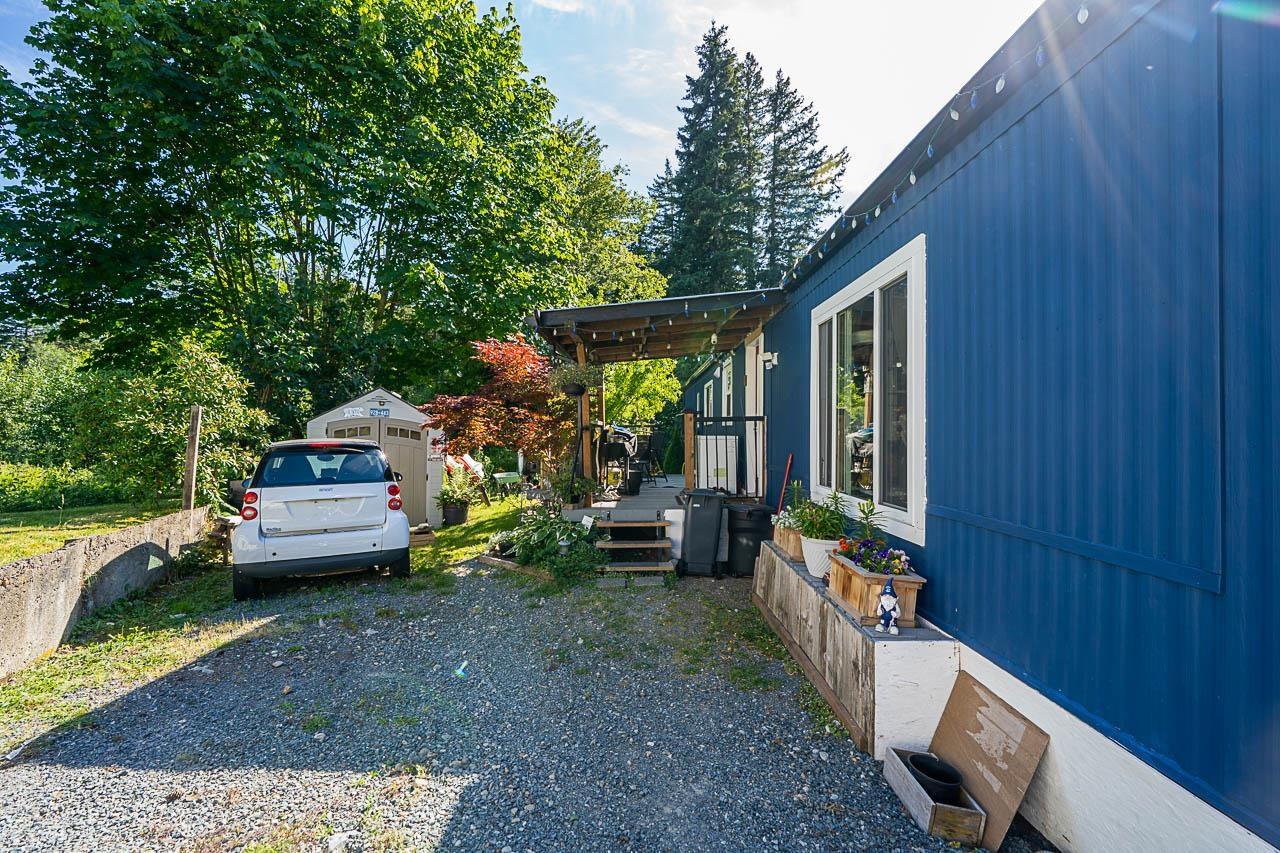 8 2216 LOUGHEED HIGHWAY|Mt Woodside