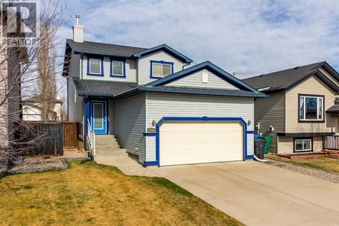 132 Jessie Robinson Close N Lethbridge AB T1H3Y8