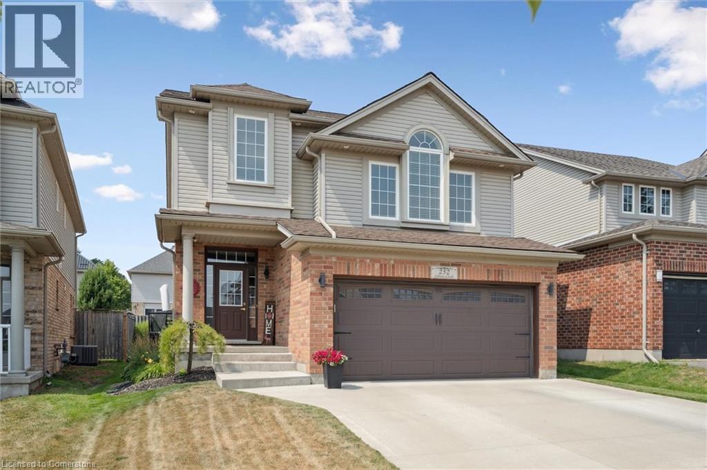 252 COLTON Circle