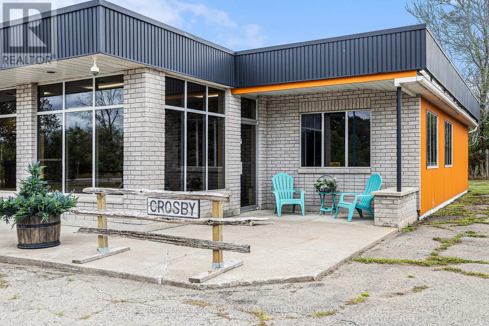 3719 HIGHWAY 15 HIGHWAY N