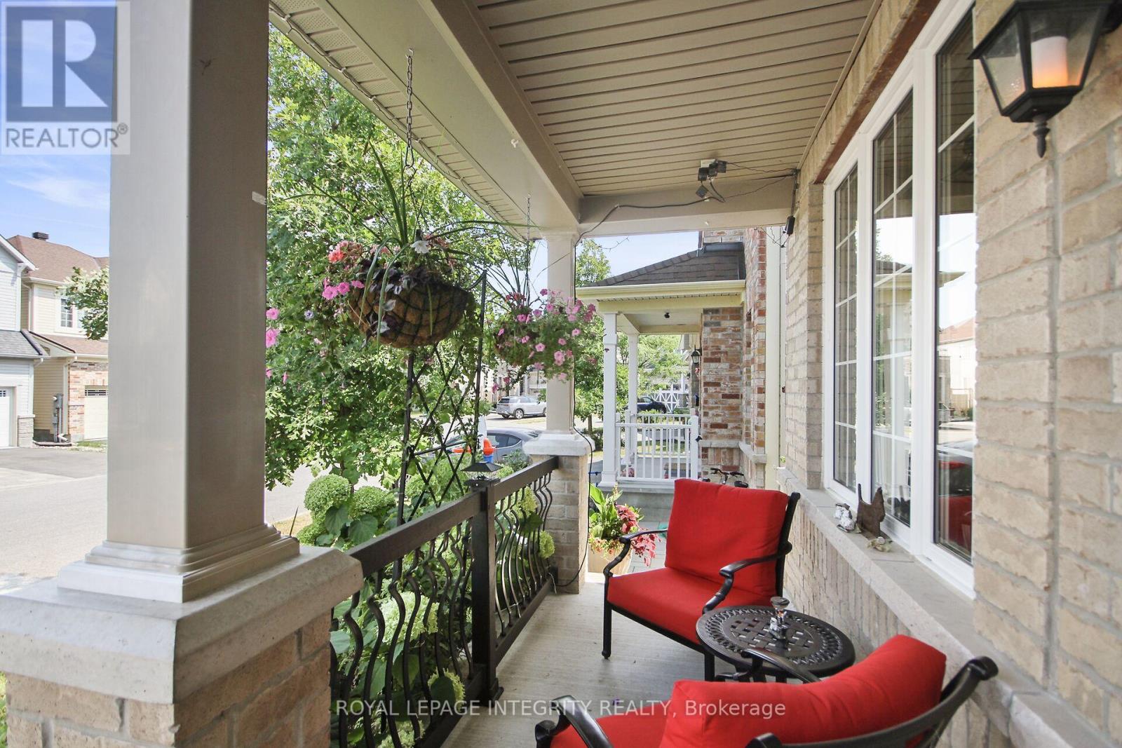 318 EVERGLADE WAY WAY