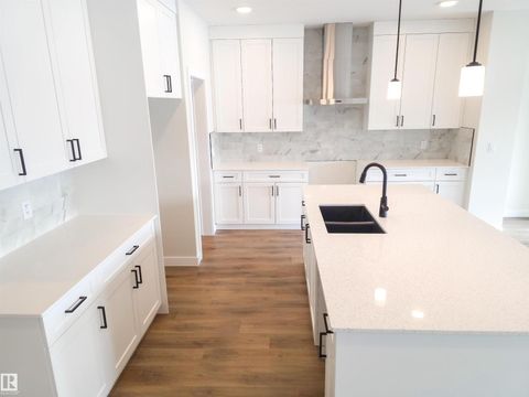 170 CALEDON CR Spruce Grove AB T7X4E3