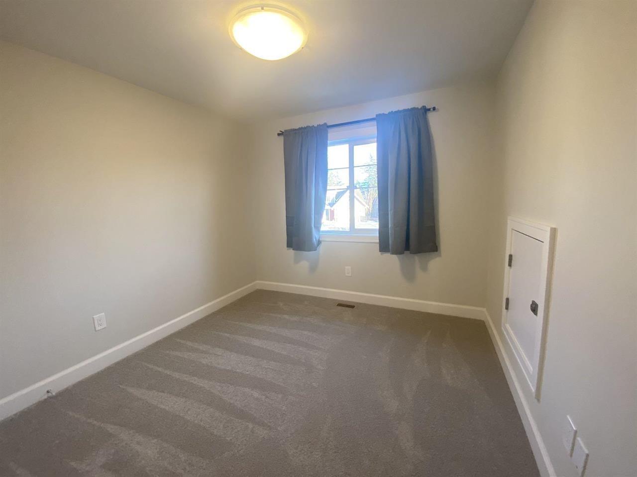 1945 PEREGRINE PLACE|Mt Woodside