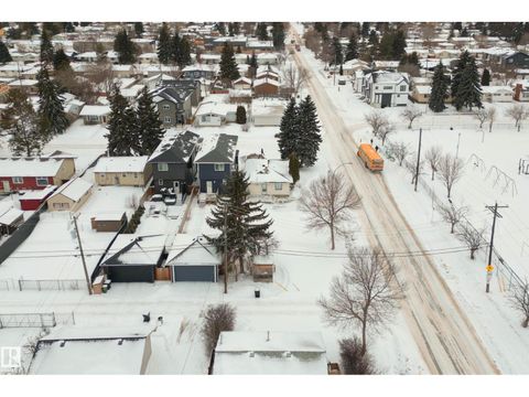 15321 110 AV NW Edmonton AB T5P1E4