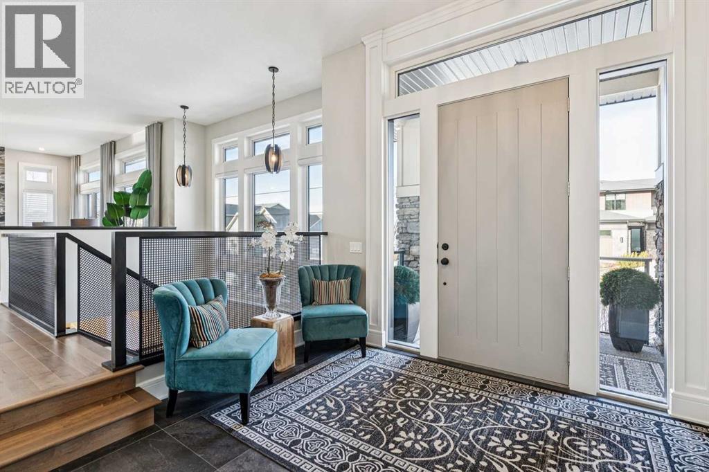 92 Crestridge View SW