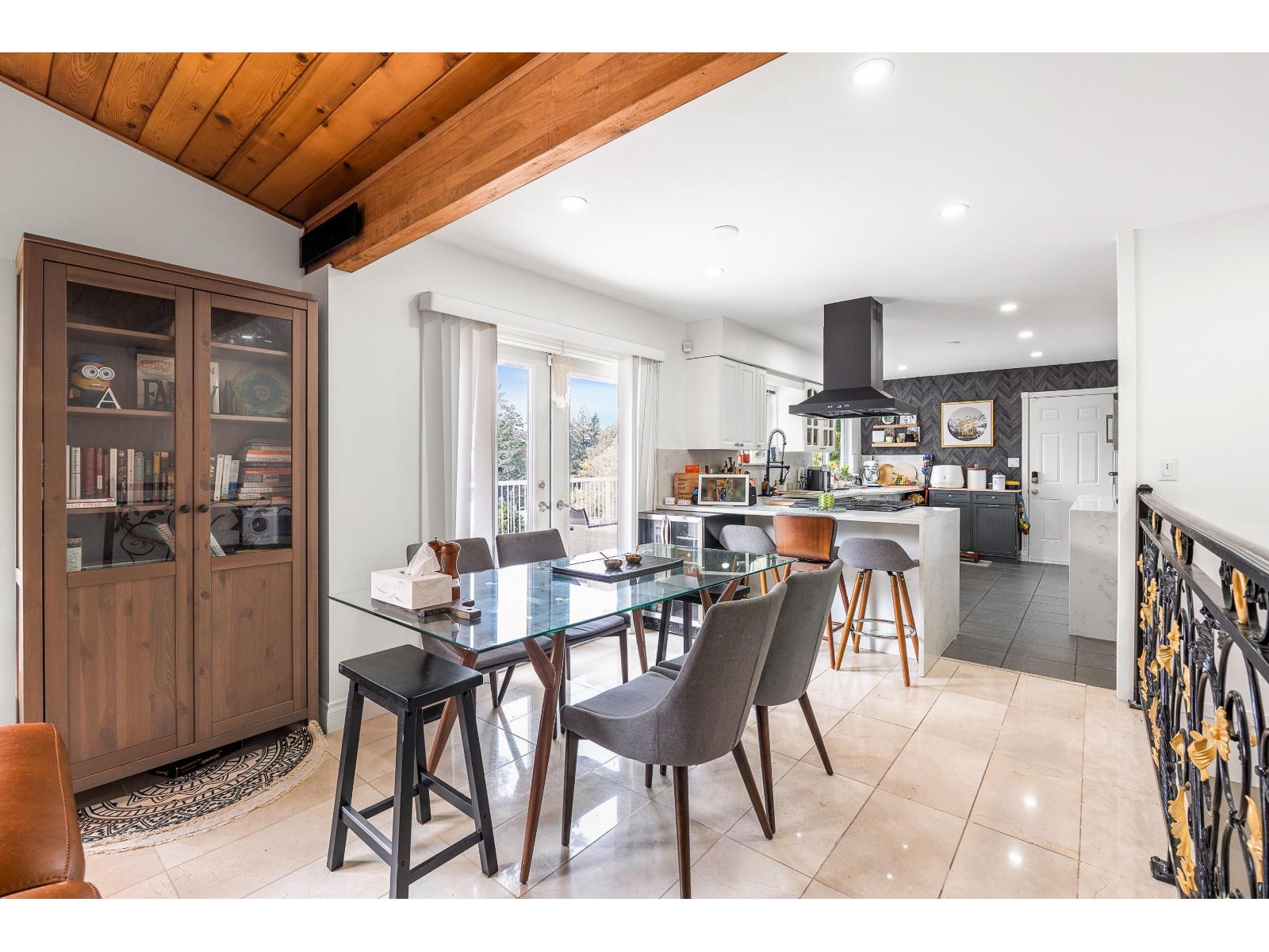 10662 SANTA MONICA PLACE