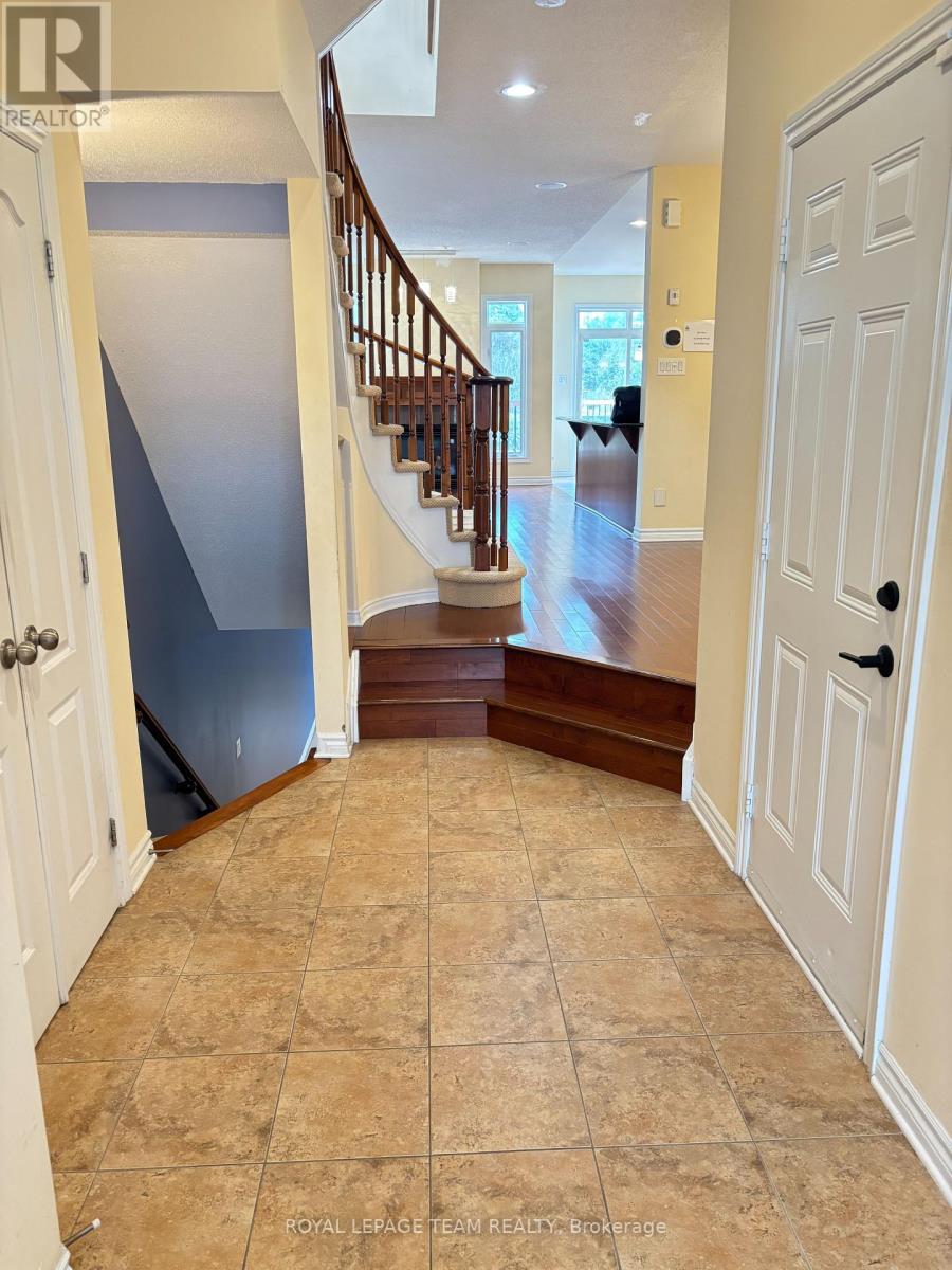 449 FOXHALL WAY
