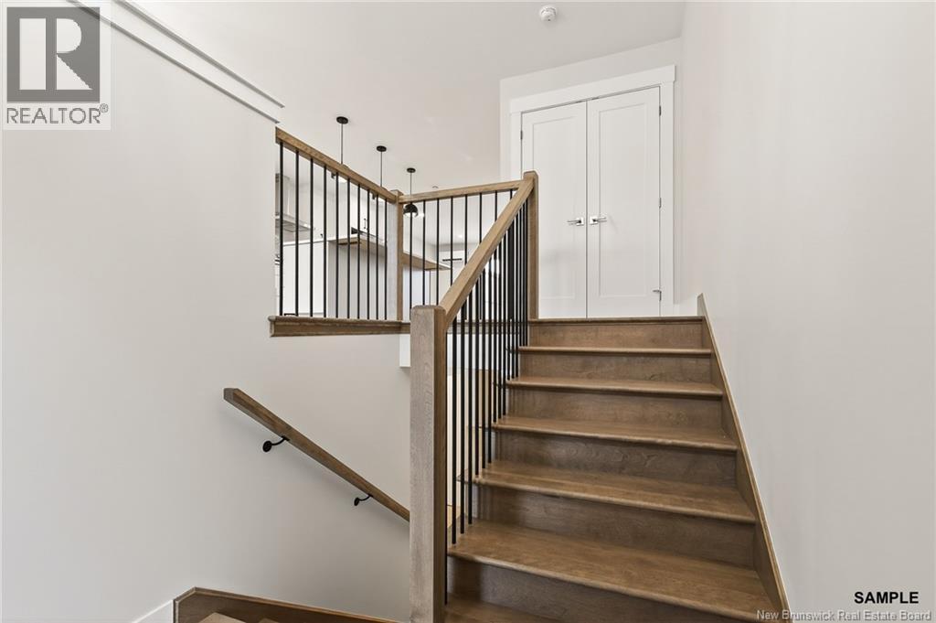 252 des Eleves Street - Photo 2