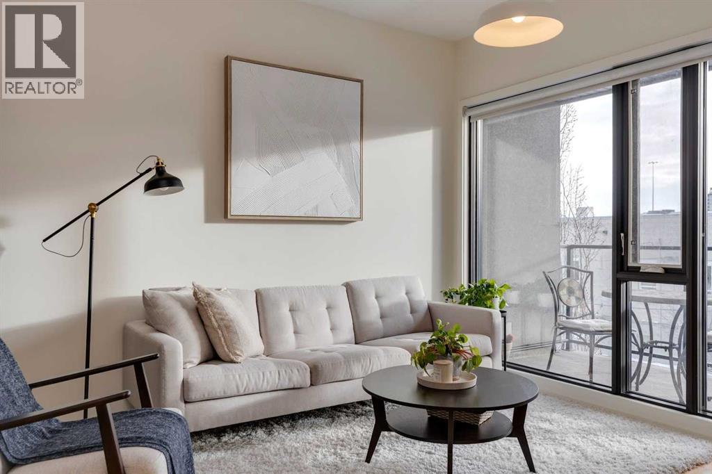 202, 414 Meredith Road NE