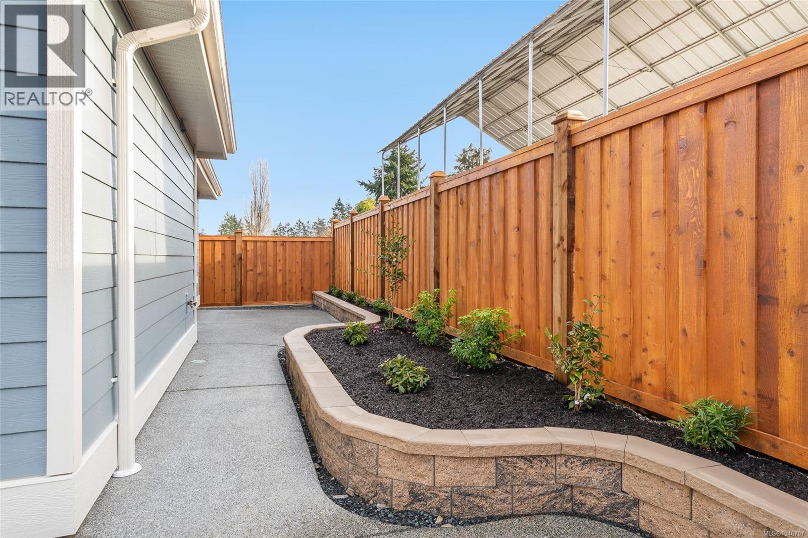 410 Hummingbird Pl