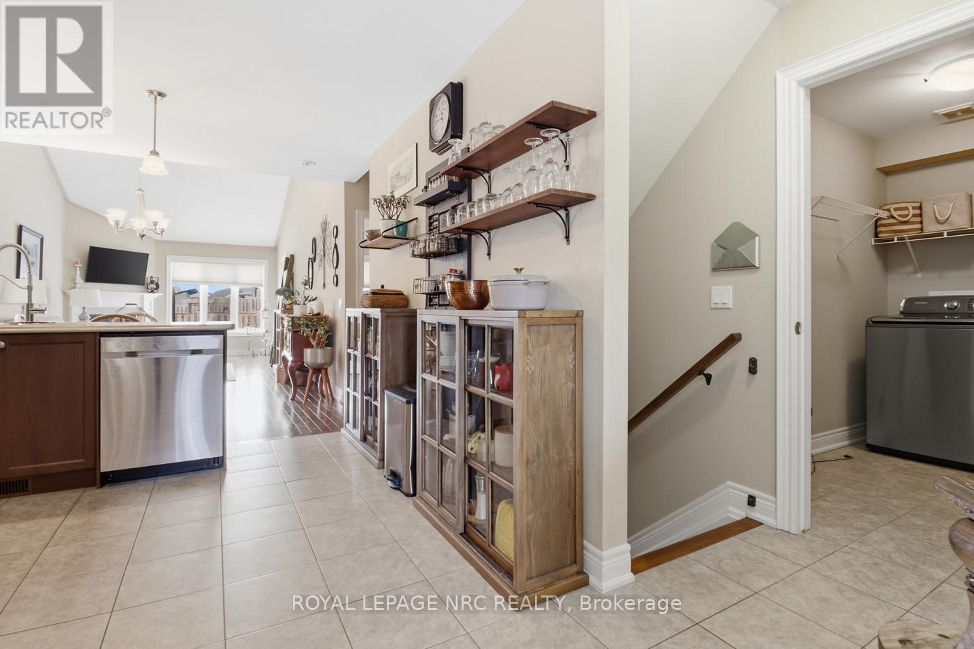 3945 VILLAGE CREEK DRIVE
