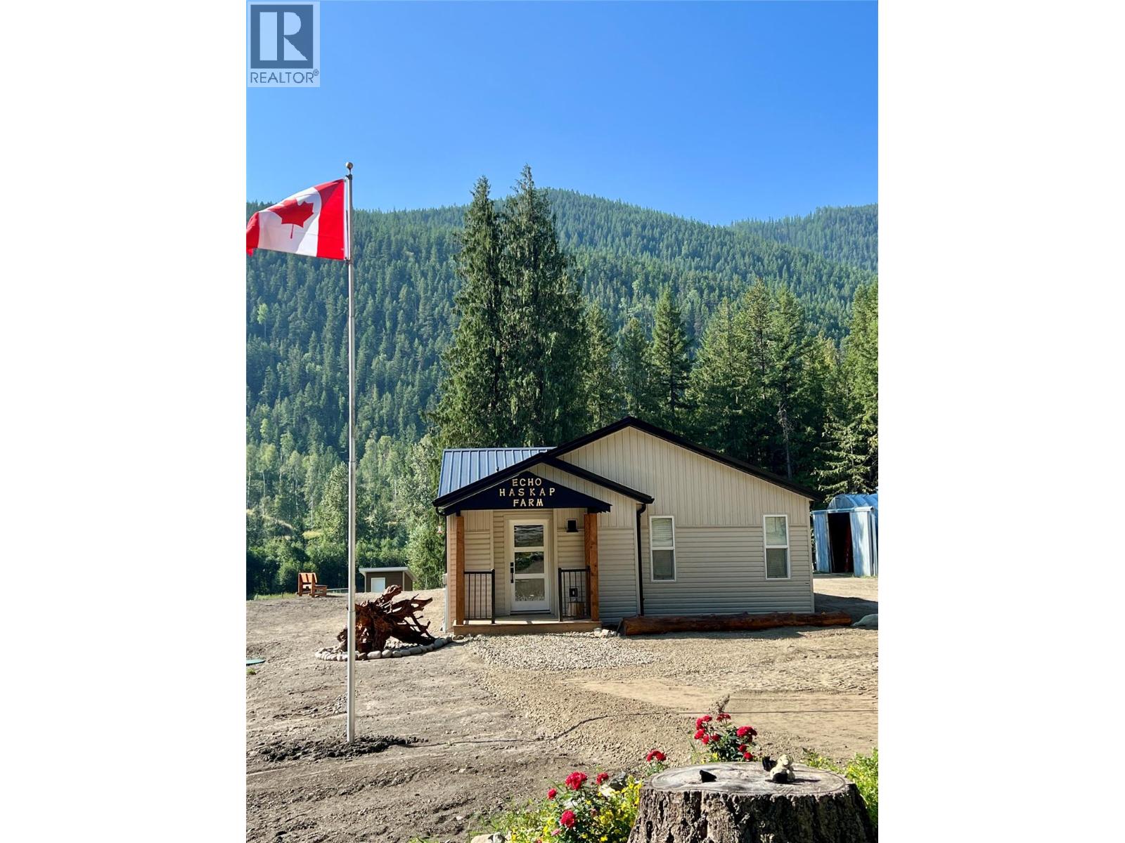 1238 Creighton Valley Road