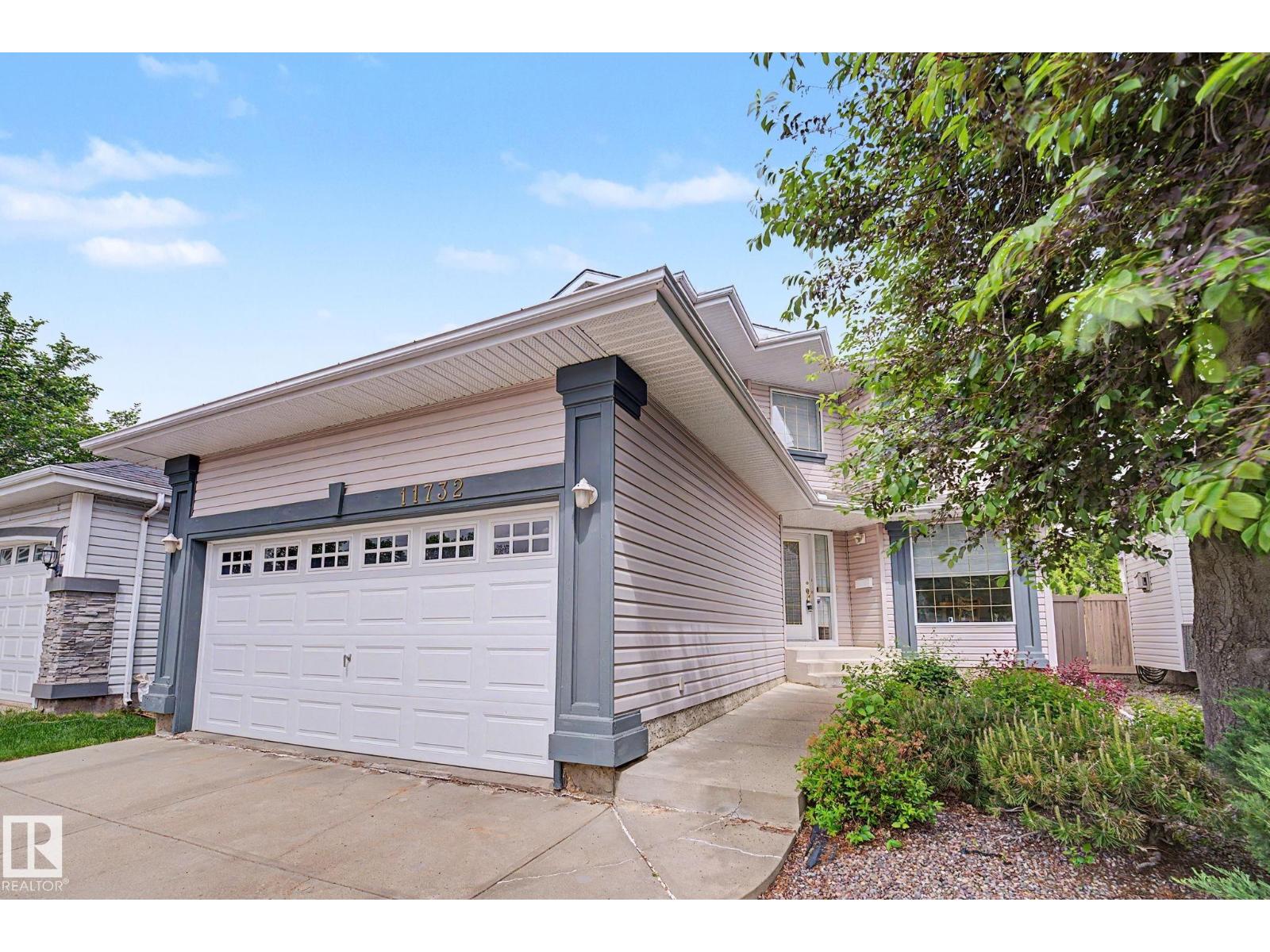 11732 10 AV NW NW