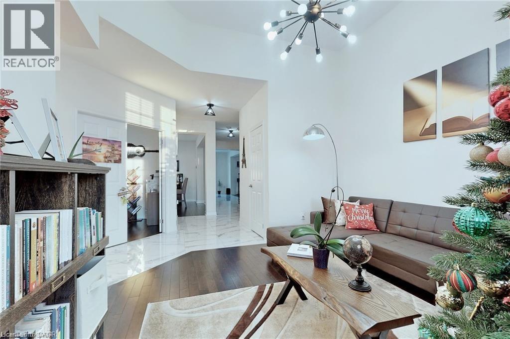 216 HARCOURT Crescent