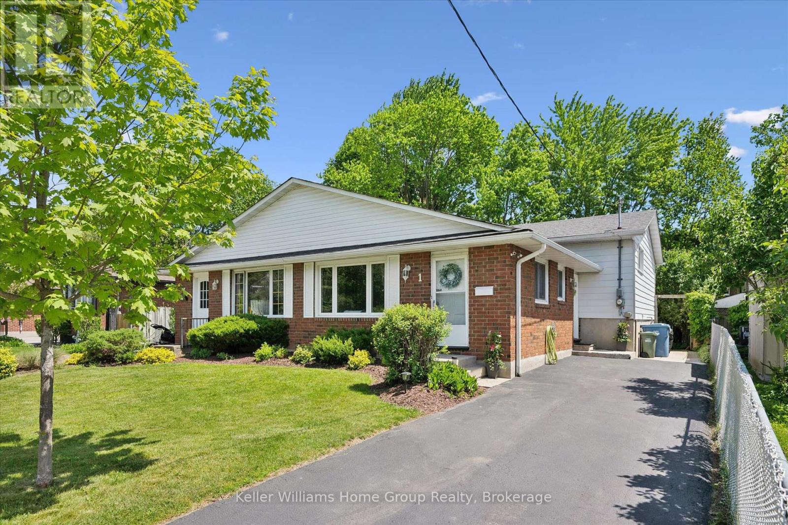 1 ISLINGTON AVENUE