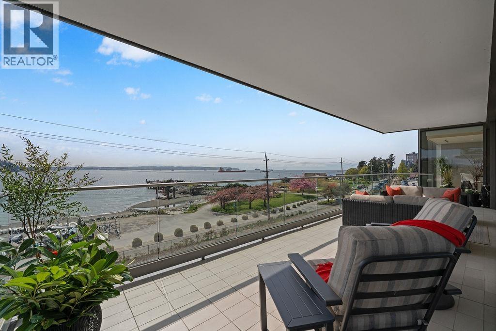 304 1355 BELLEVUE AVENUE