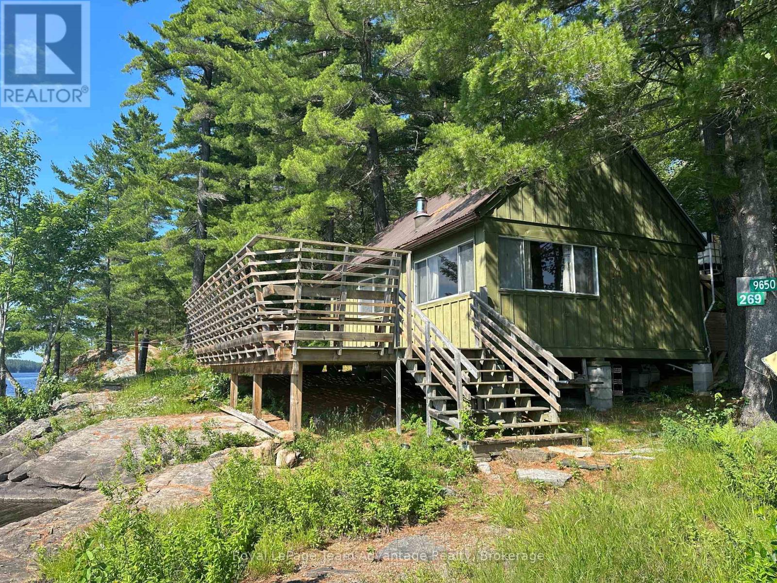 9075 HARRIS LAKE WATER