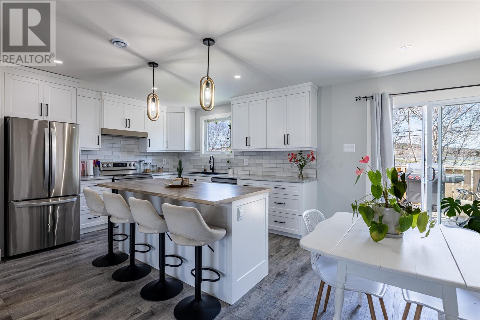 24 Eastmeadows Crescent