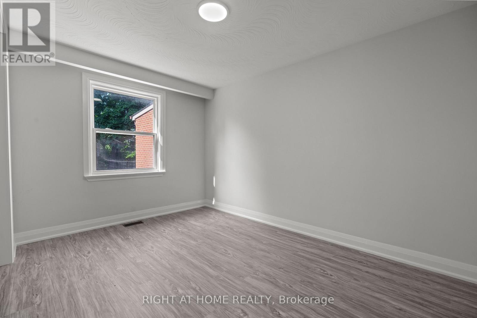 154 EDINBOROUGH COURT