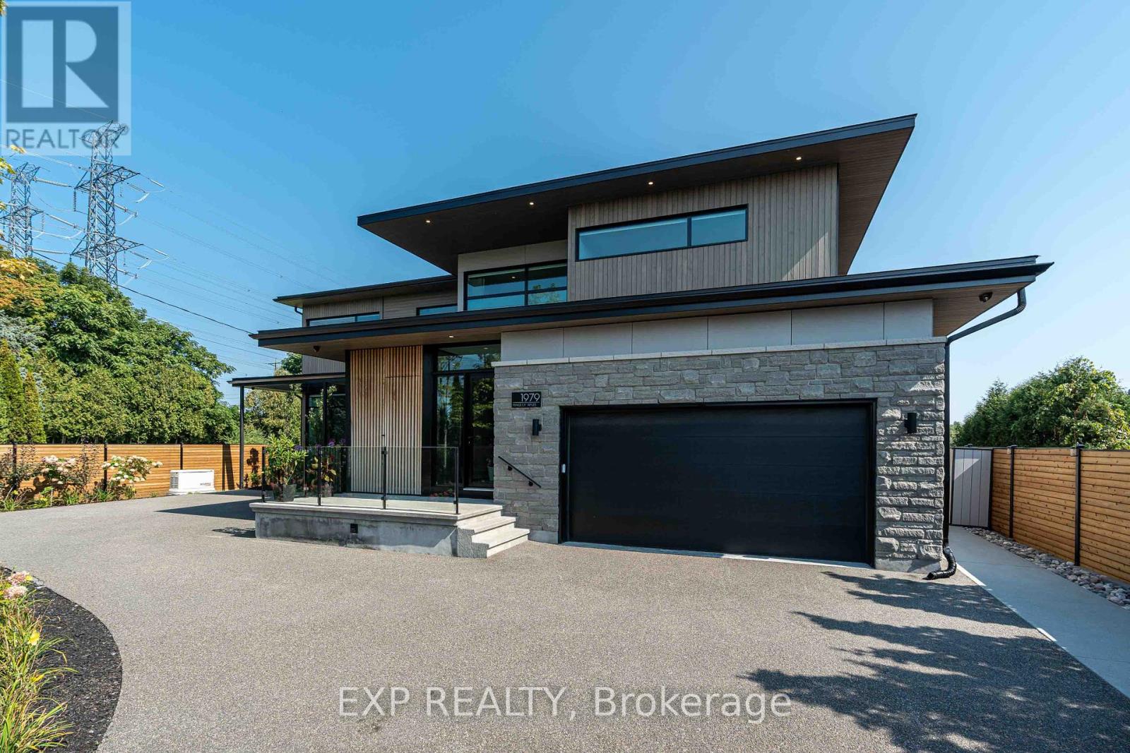 1979 PRINCE OF WALES DRIVE