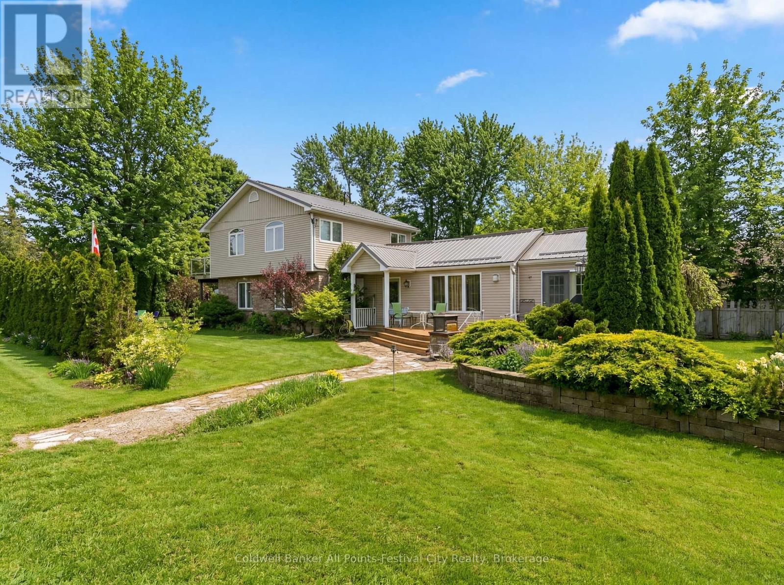 13 RAVINE PARK ROAD S