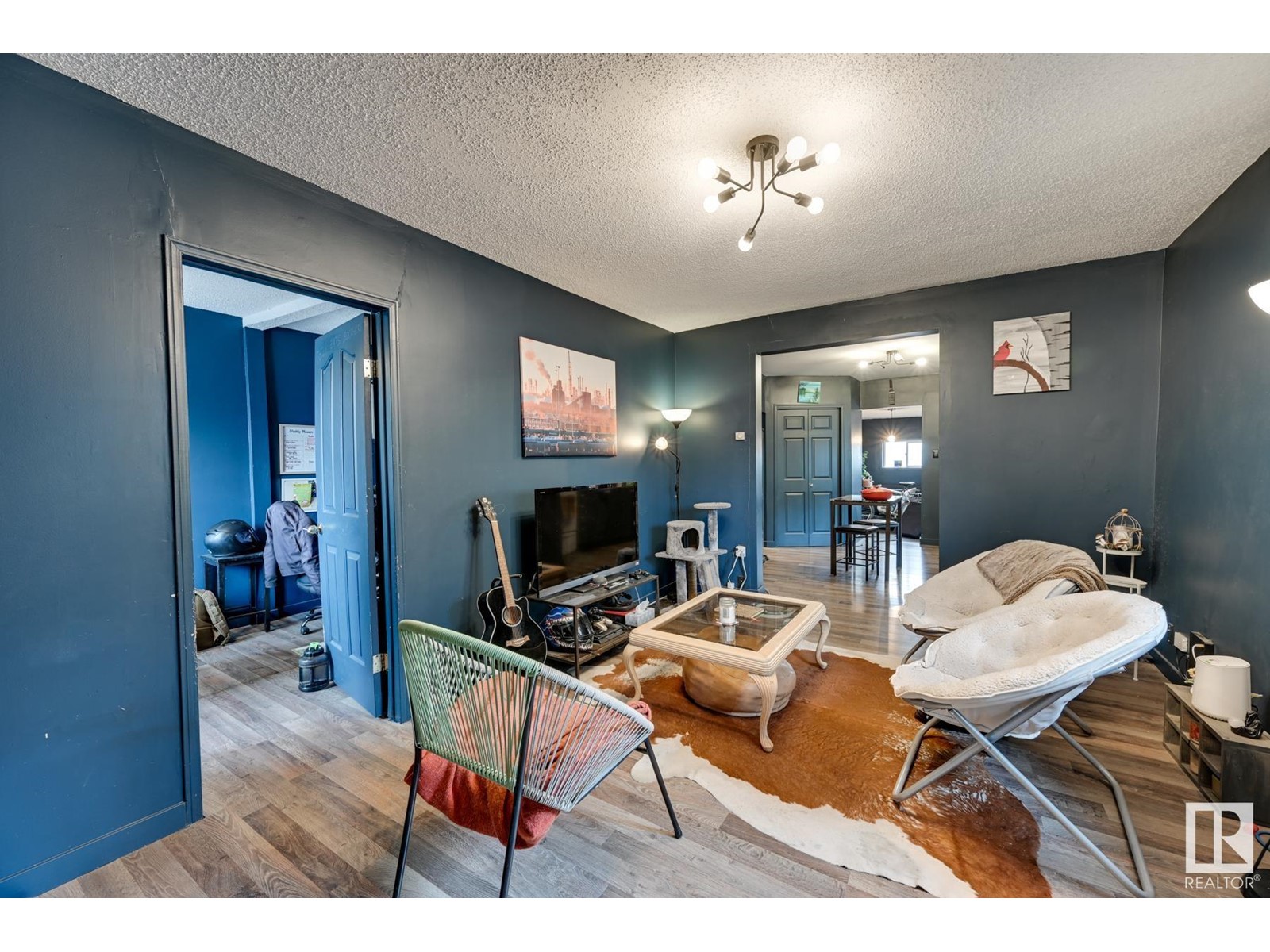 11911 77 ST NW