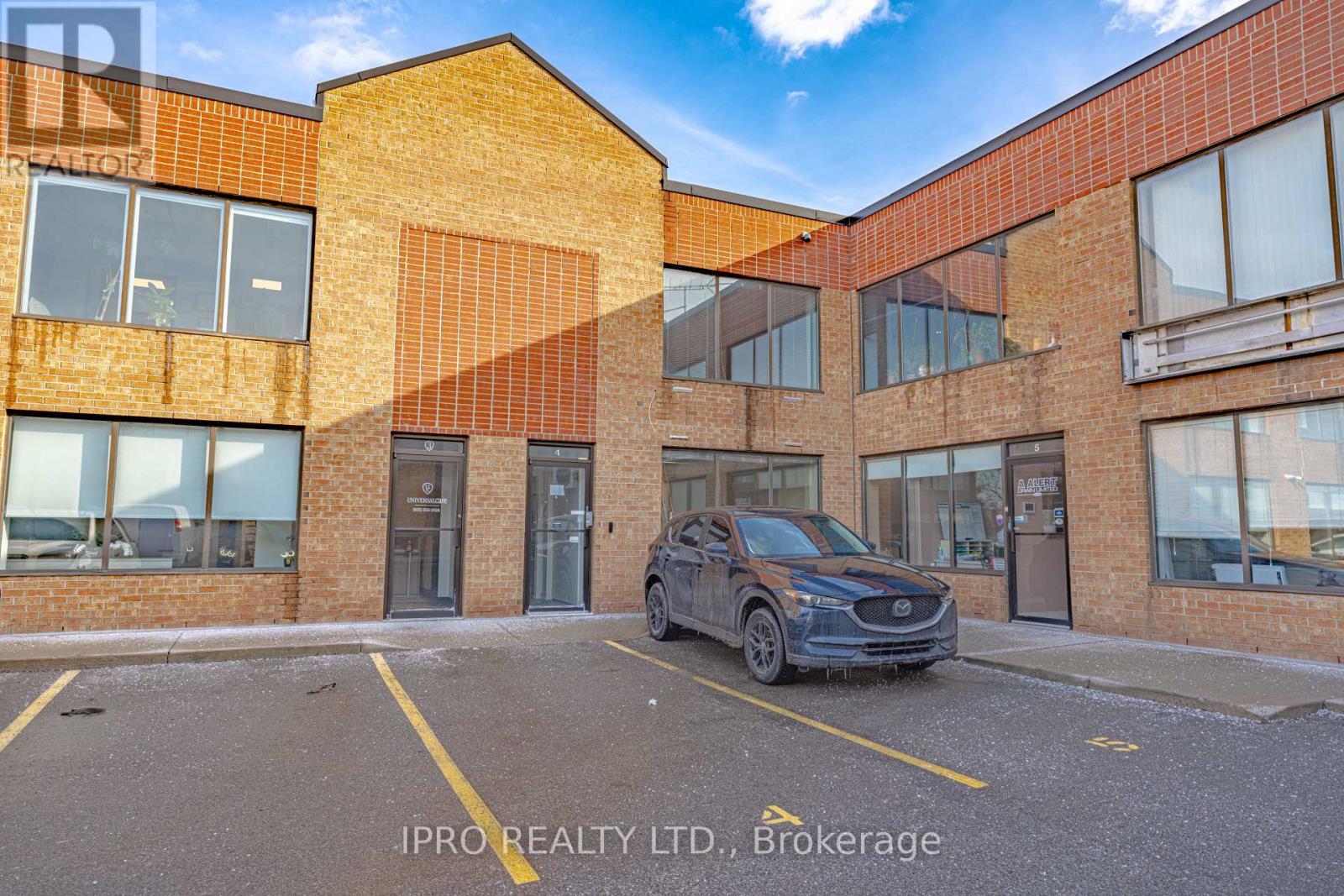 4 - 467 EDGELEY BOULEVARD