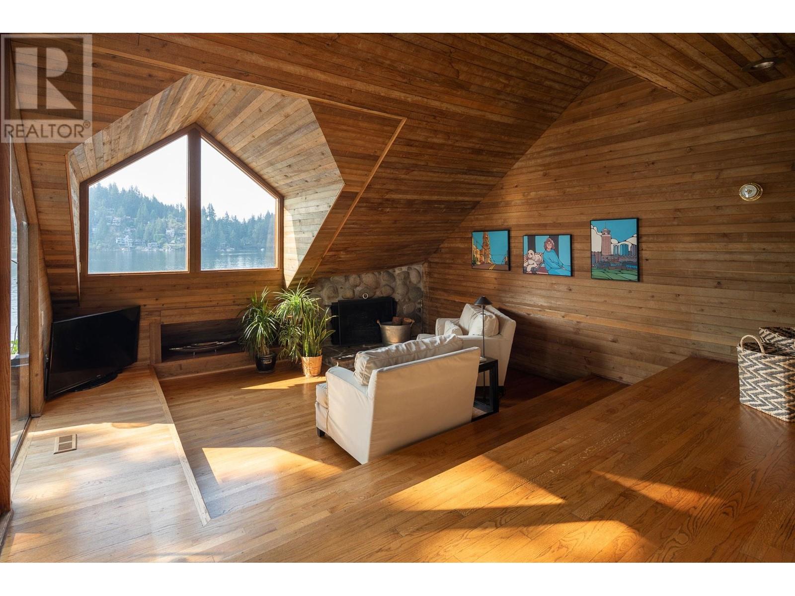 2802 PANORAMA DRIVE