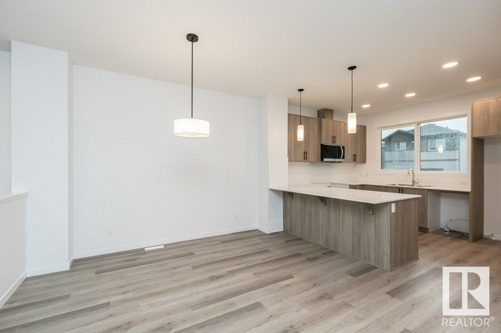 6253 175A AV NW