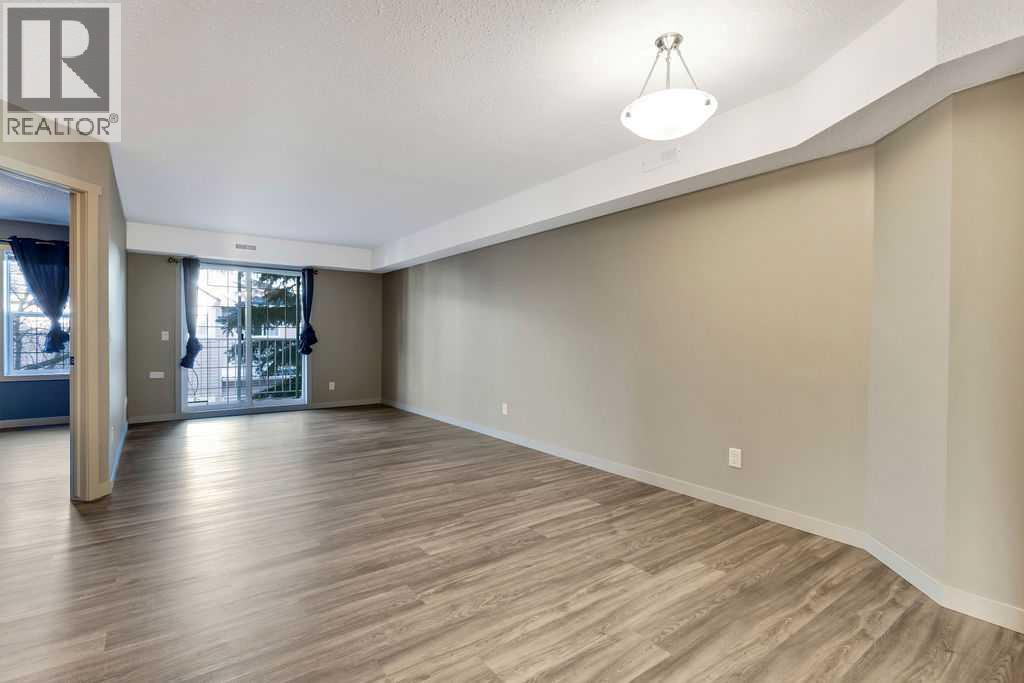 423, 103 Strathaven Drive