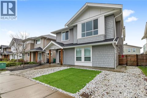 587 Lance Pl Nanaimo BC V9R0J6