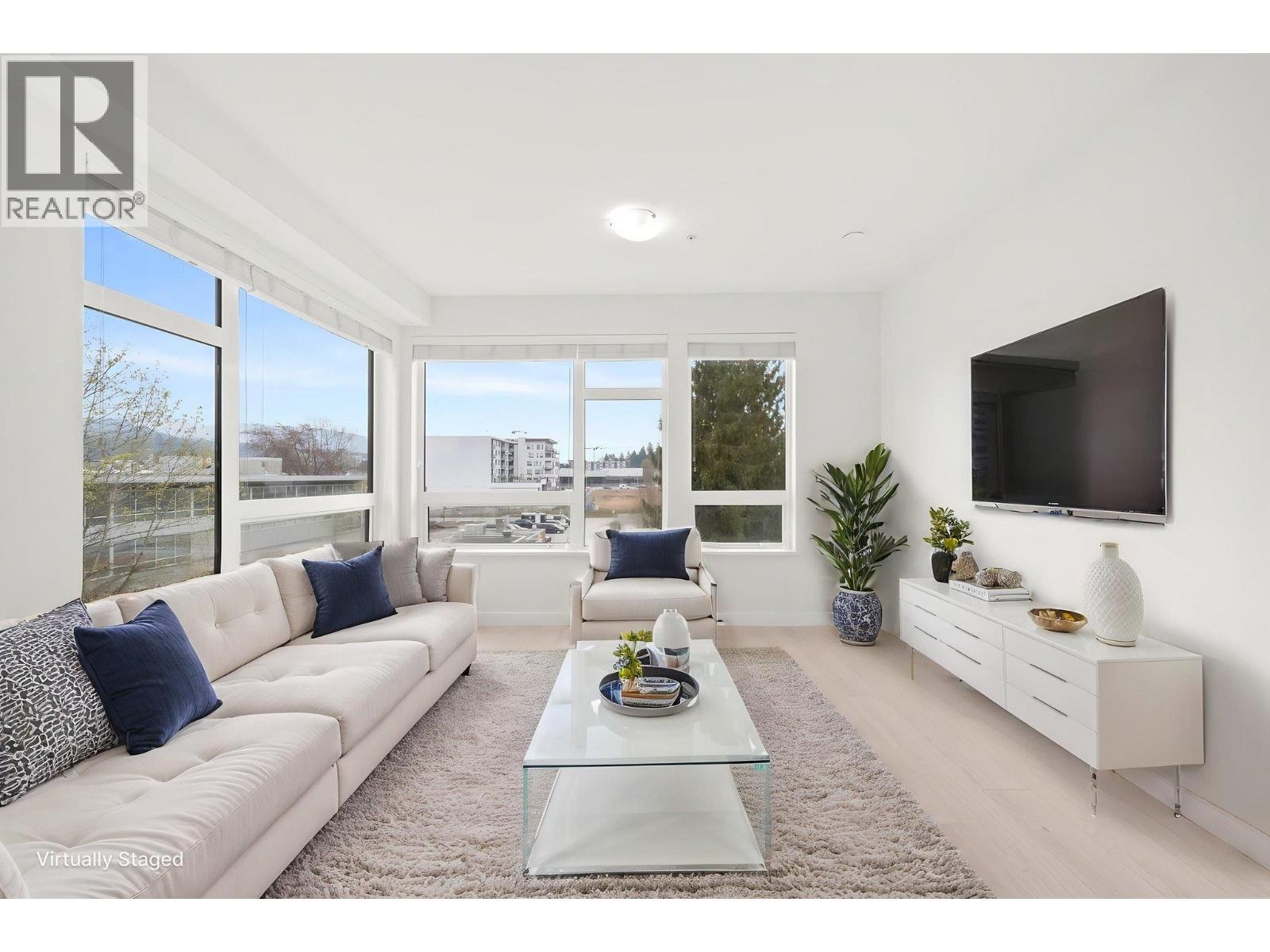 405 3038 ST GEORGE STREET