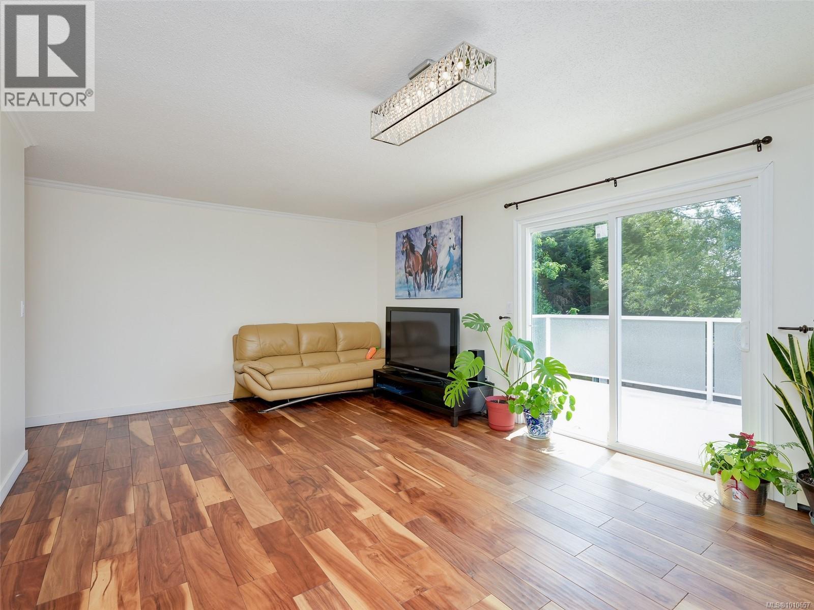 948 McKenzie Ave