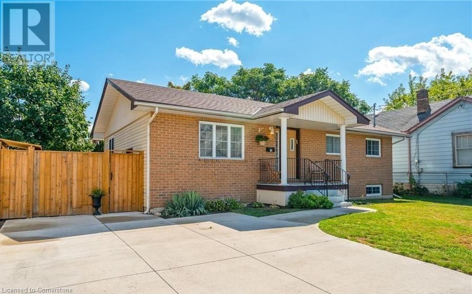 18 GREENLAW Place