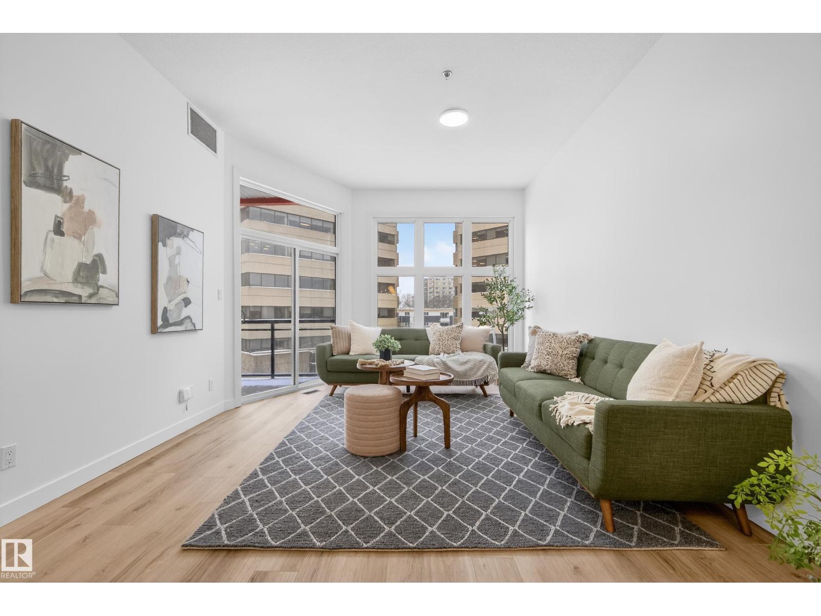 #421 10147 112 ST NW