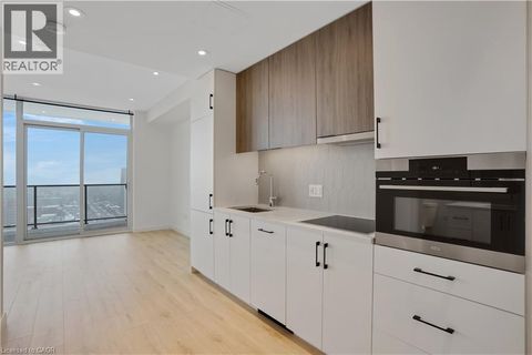 741 KING Street Unit# 1809 Kitchener ON N2G0E9